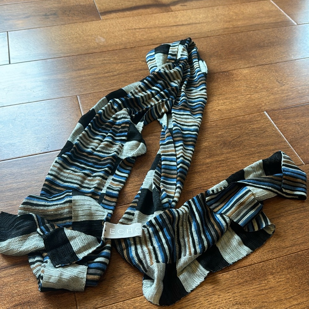 Echo Scarf. - image 1